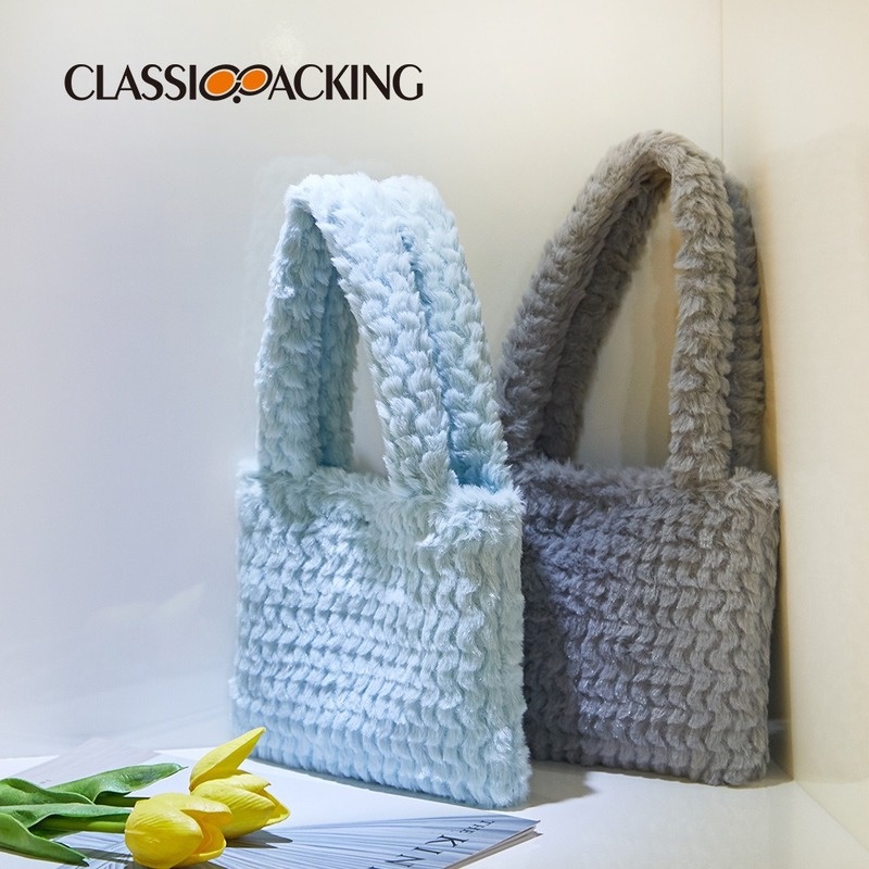 Túi Xách Trang Điểm Lông Xù Gylb323