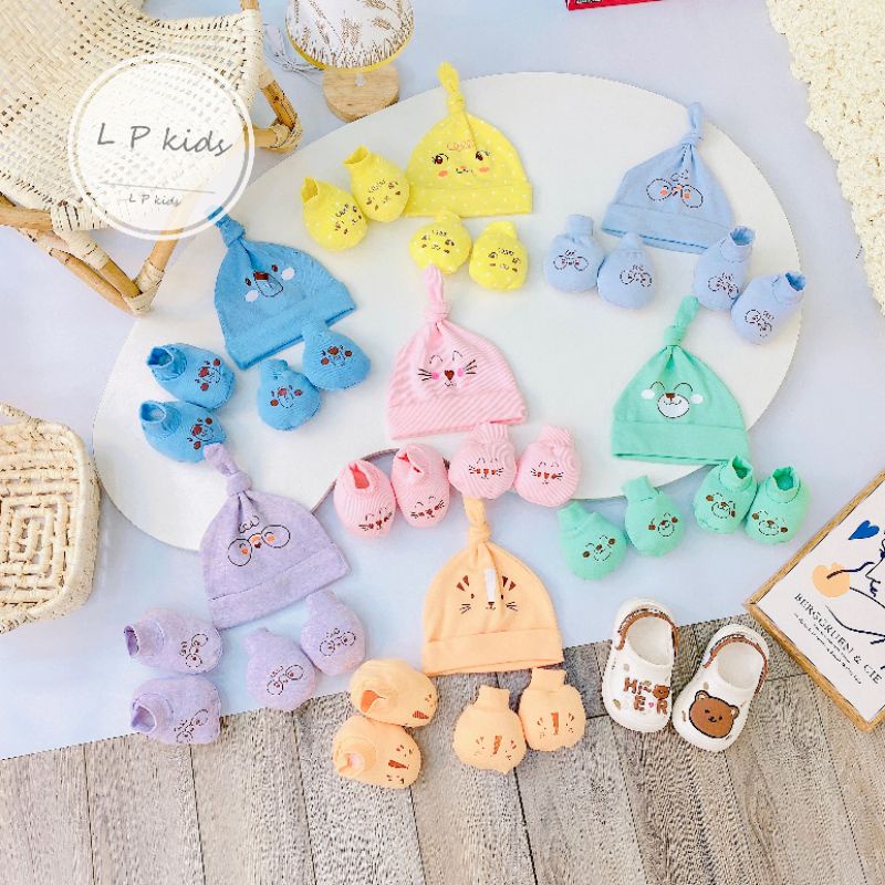 set 1 mũ+2 bao tay +2 bao chân bozip