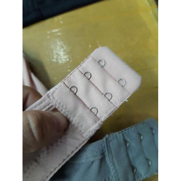 Áo lót ngang ngực ,thông hơi có đệm nhẹ ,