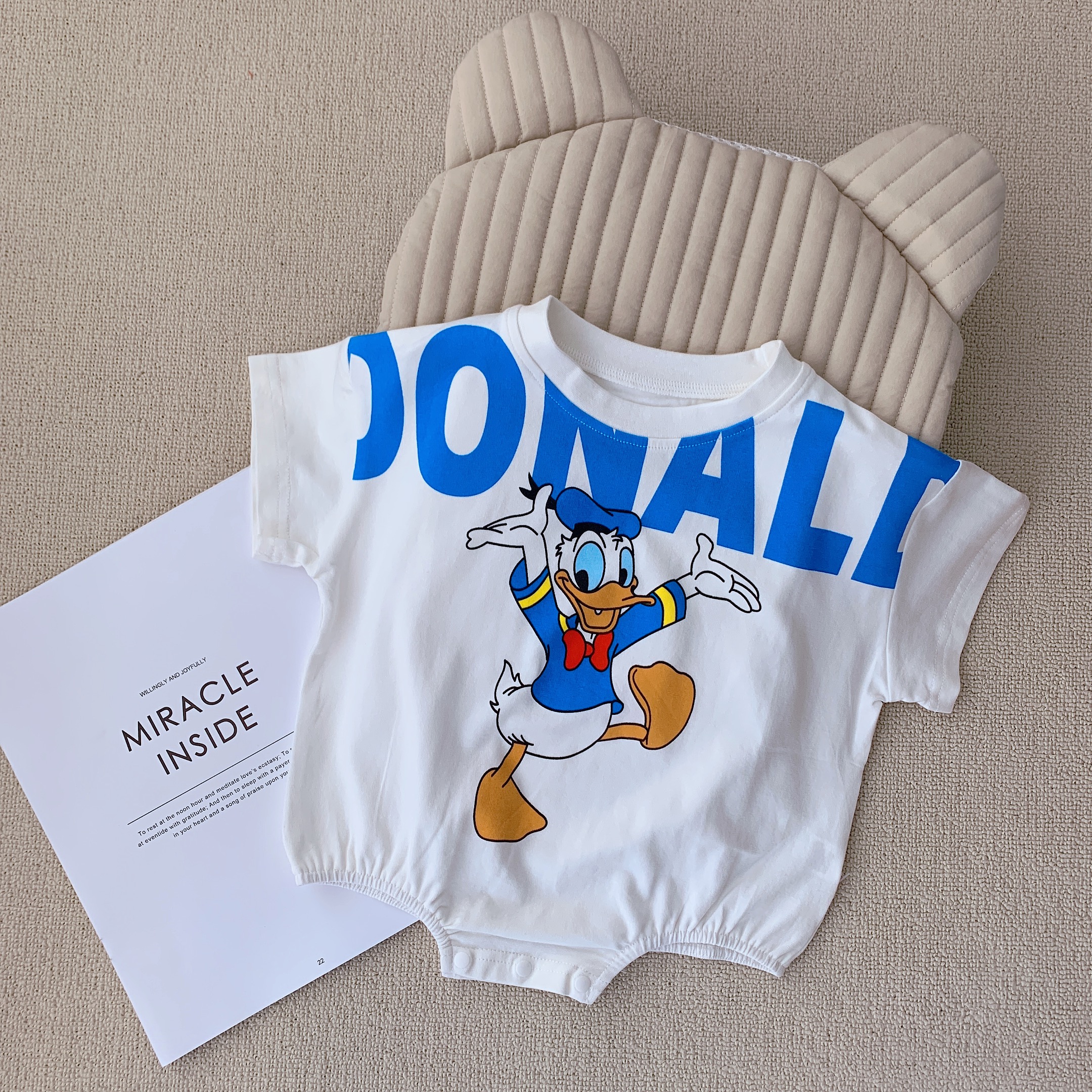 DONALD DUCK Áo Liền Quần Ngắn Tay In Hình Vịt Donald Cho Bé