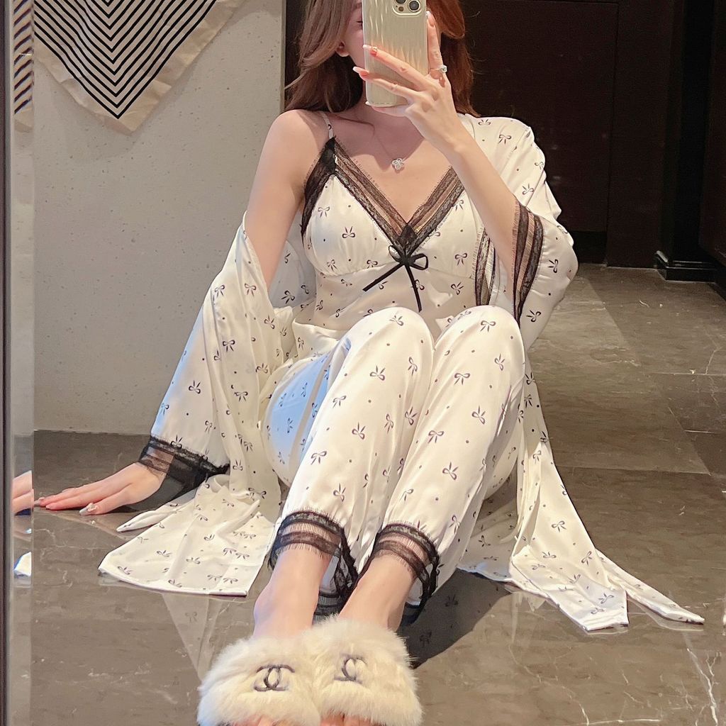 Bộ Đồ Ngủ Lụa 3 Món Phối Ren Gợi Cảm Dành Cho Nữ