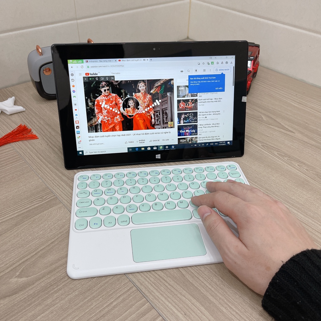 Laptop 2 trong 1 Surface Pro 1 màn 10 inch Full HD - i5 3317U ram 4G SSD 128G | BigBuy360 - bigbuy360.vn