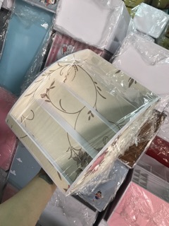 (Kèm quà )Kệ trưng bày nước hoa mini