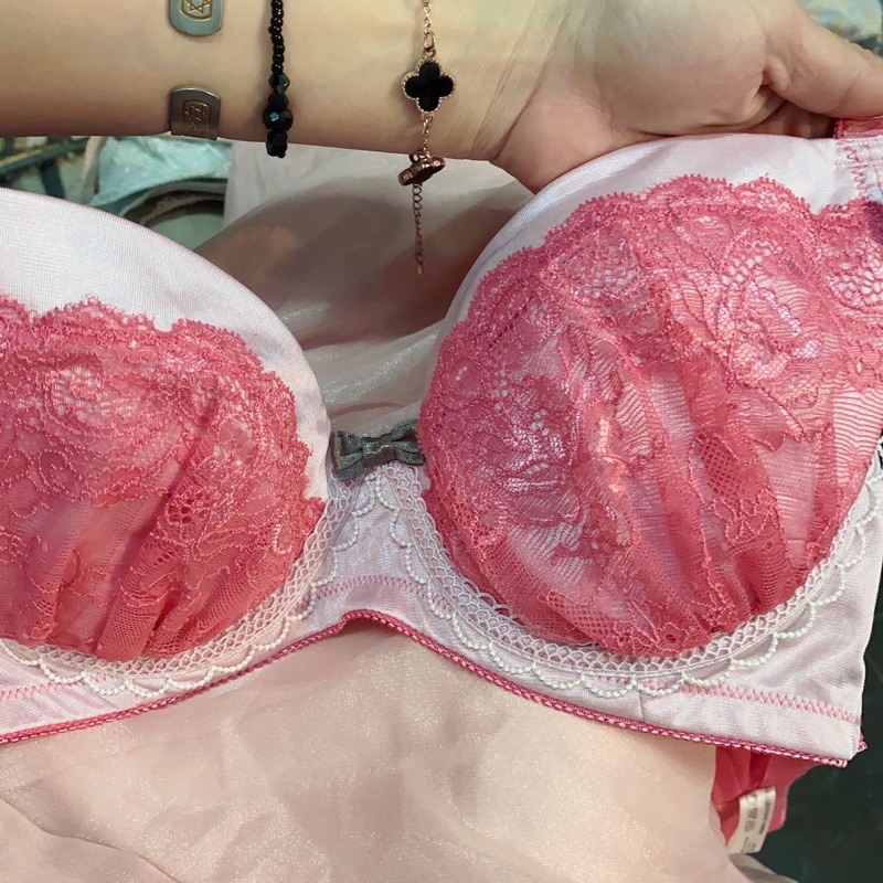 Áo ngực si Nhật size 32