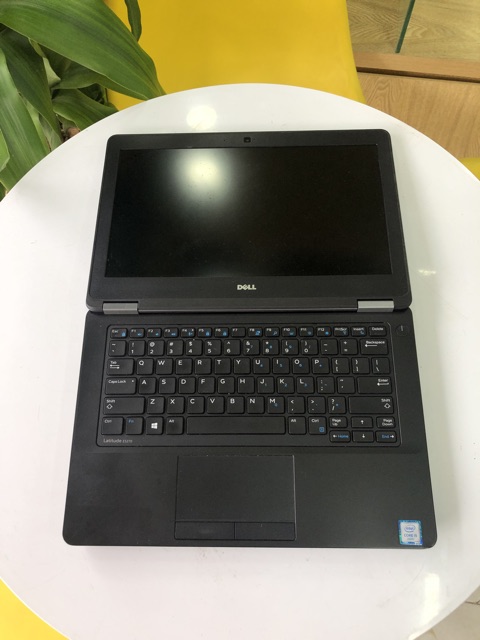 Laptop Dell Latitude E5270 nhỏ gọn