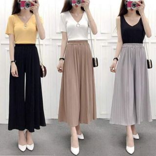 Quần ống rộng gấp nếp