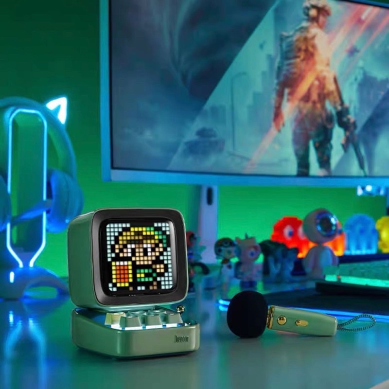 Loa bluetooth DIVOOM DITOO MIC 15w kết hợp micro karaoke và màn hình bàn phím chính hãng- Một chút xinh
