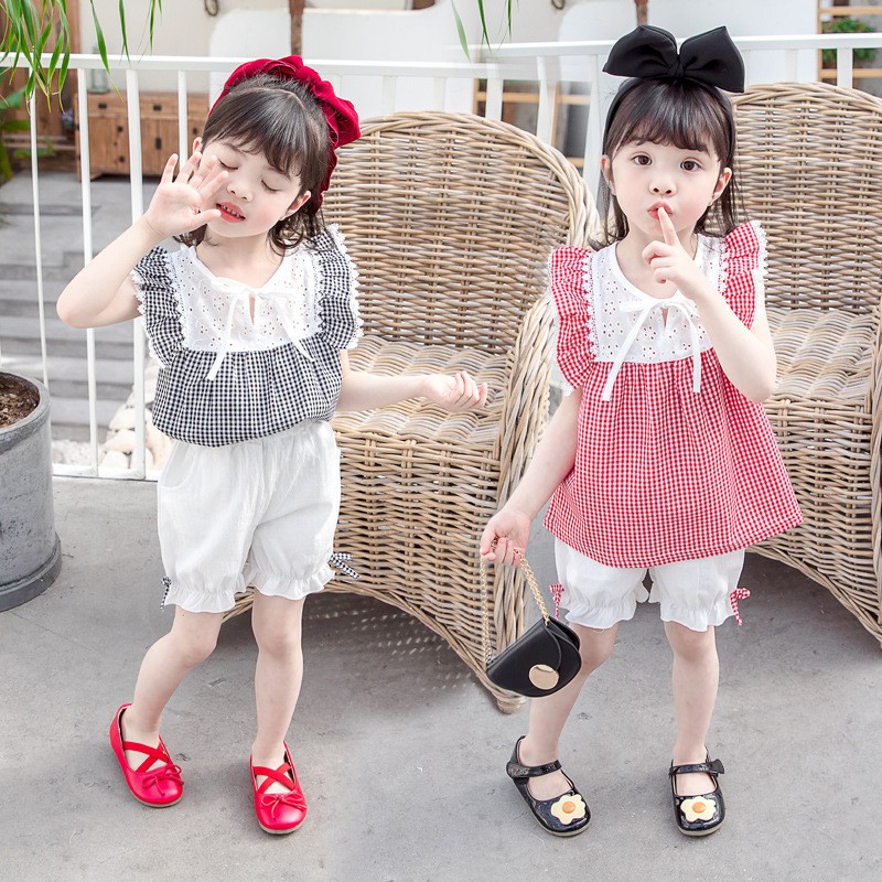 Đồ Bộ Bé Gái Caro Chất Đũi Cổ Phối Ren, Tay Cánh Tiên