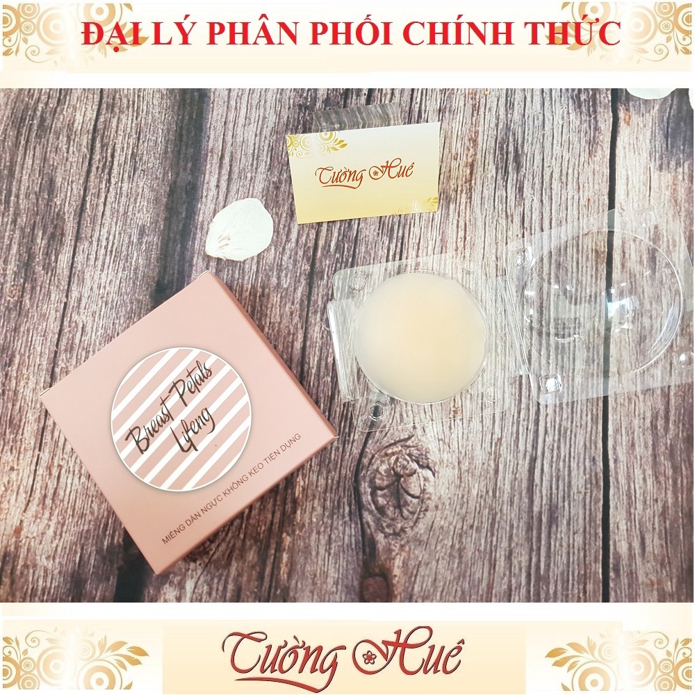 Dán ngực Breast Petals Lifeng silicone không keo tiện dụng.