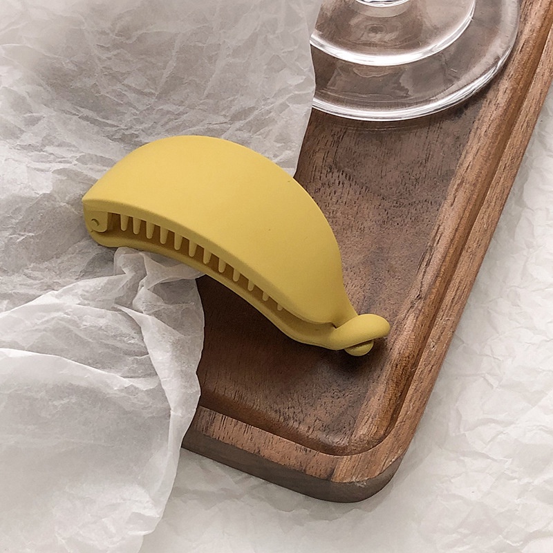 Kẹp Tóc Càng Cua Hình Trái Chuối Màu Kẹo Dễ Thương Thời Trang Cho Nữ