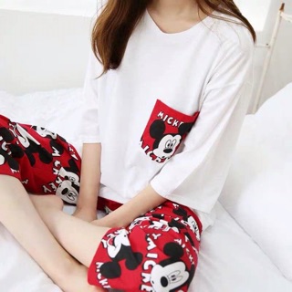 Đồ mickey( hương quỳnh)