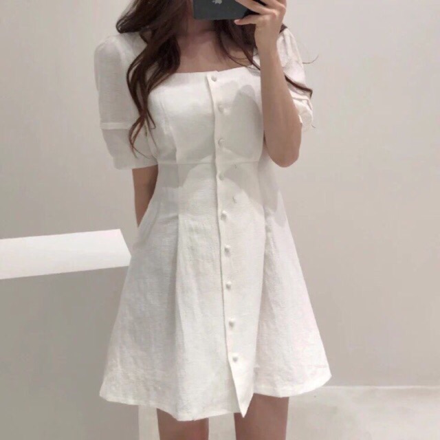 SALE ĐẦM XOÈ NÚT BỌC