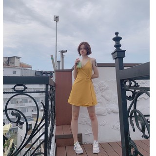 Đầm mini cột eo hở lưng