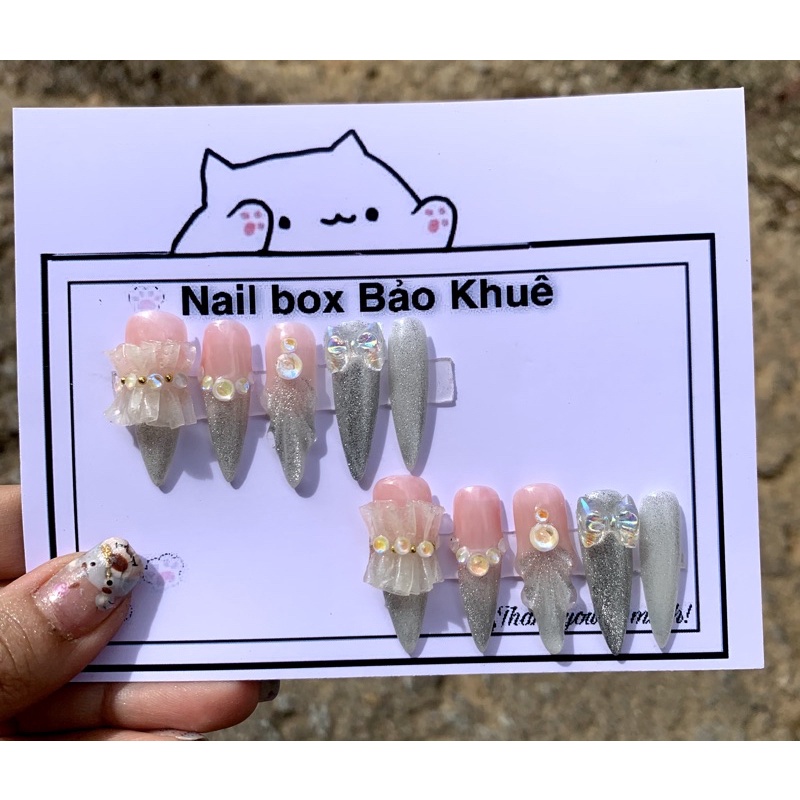 Móng giả thiết kế kèm keo dũa