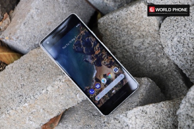 Điện thoại Google Pixel 2 còn mới 99% nguyên bản chính hãng kèm phụ kiện zin, chip 835 ram 4G | BigBuy360 - bigbuy360.vn