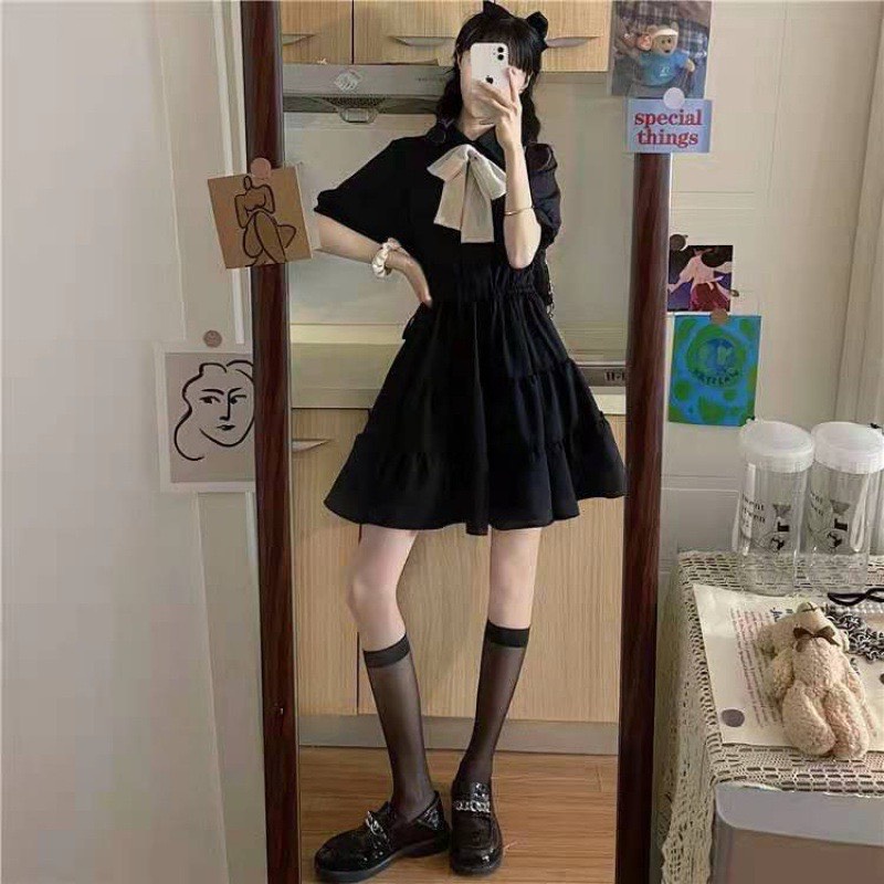 Váy Sơ Mi Nơ Cổ Dáng Xòe màu đen Trắng