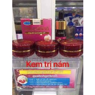 Kem 𝐧𝐚́𝐦 𝐬𝐚̣𝐦 𝐝𝐚 yahee đỏ giúp dưỡng da 𝐦𝐚̣̆𝐭 𝐡𝐢𝐞̣̂𝐮 𝐪𝐮𝐚̉