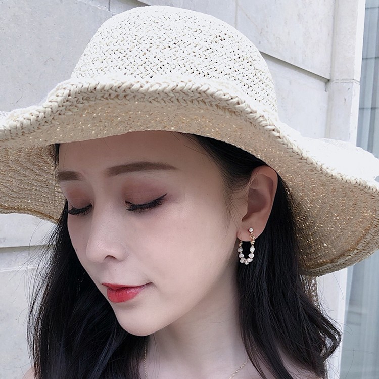 Khuyên tai nữ trang đính ngọc trai tạo hình độc đáo