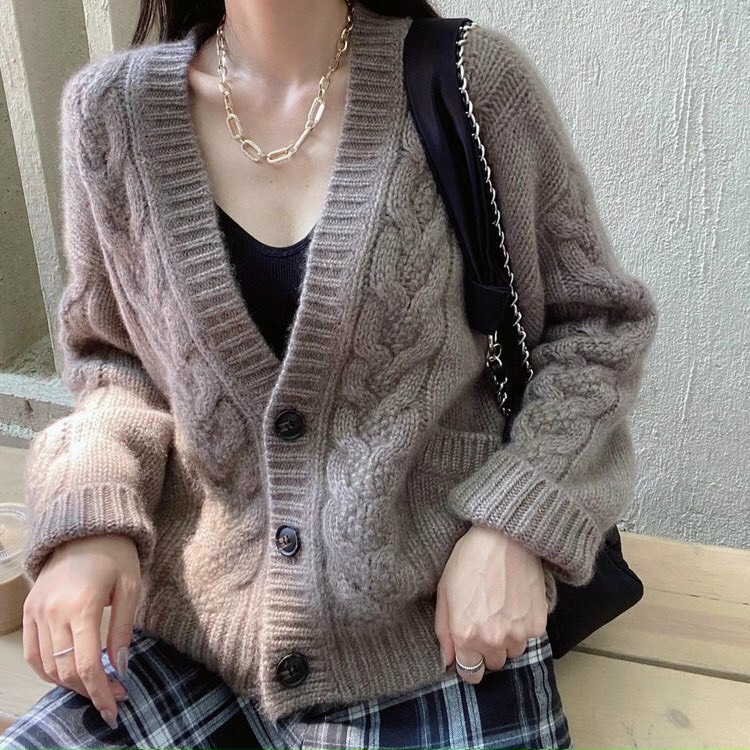 Áo khoác len cardigan cổ V form thụng có 2 túi màu trơn nhẹ nhàng vintage Hàn Quốc