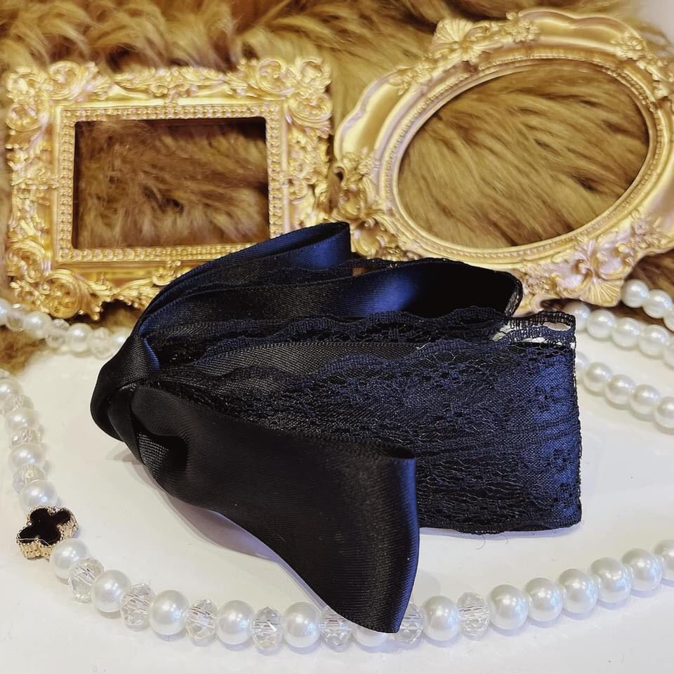 Kẹp dọc tạo phồng tóc ren lụa satin