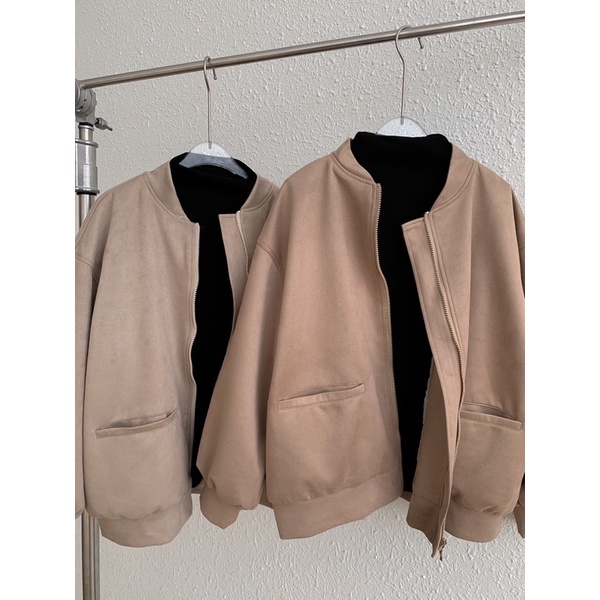 ÁO BOMBER DA LỘN CHUBBIE có lớp lót dày dặn, 2 túi - SUEDE POCKET BOMBER JACKET | BigBuy360 - bigbuy360.vn