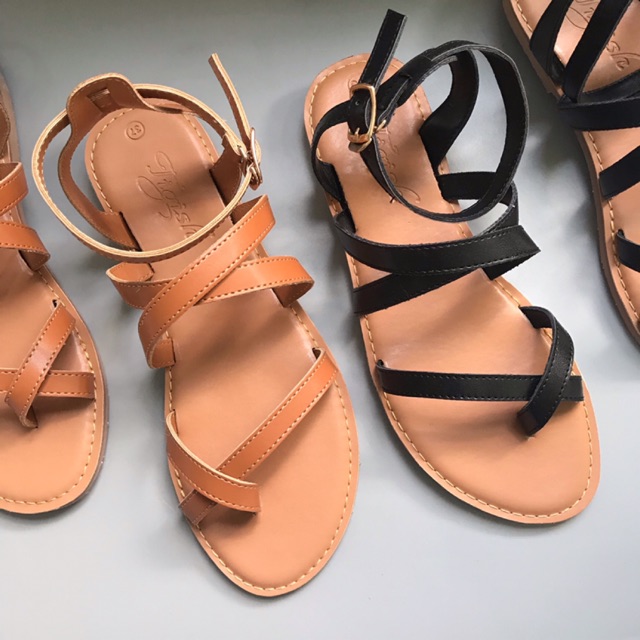 Giày sandal bệt tigish xỏ ngón quai chéo size 36