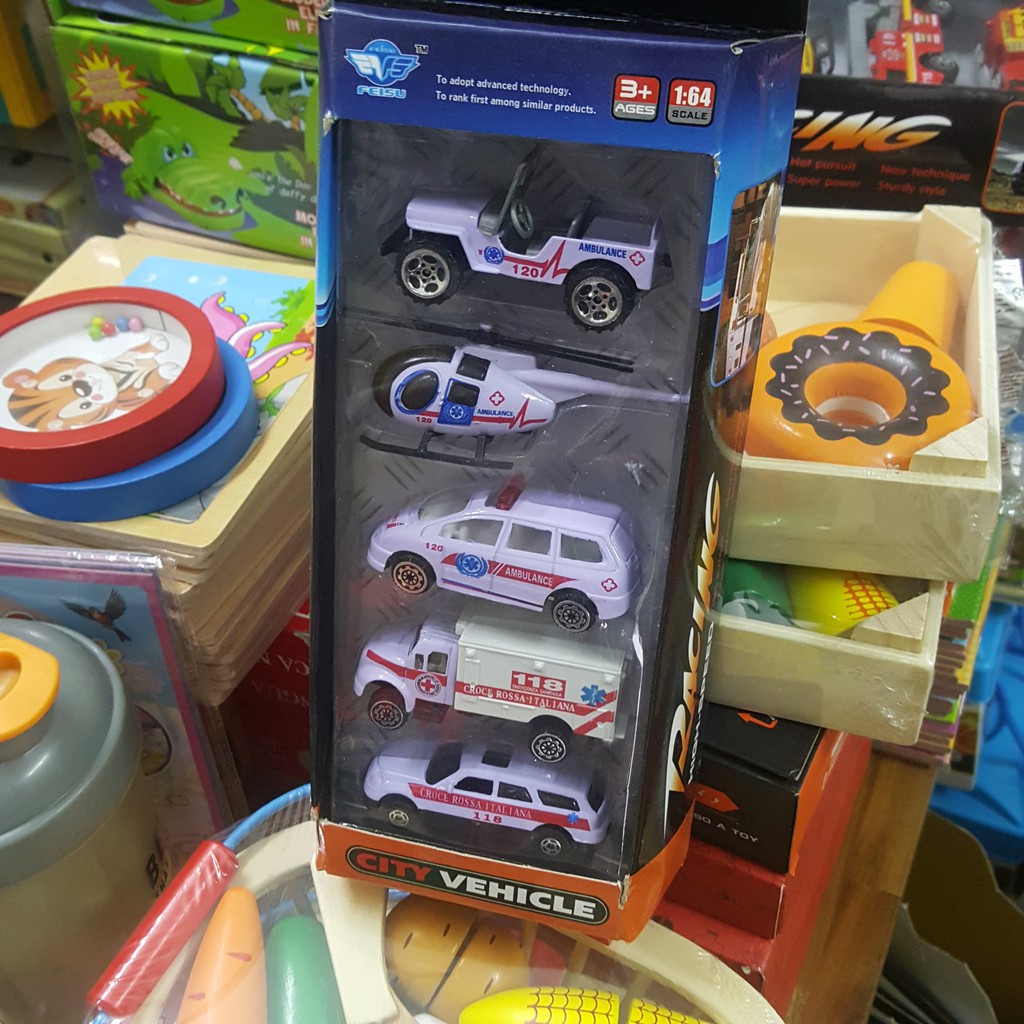 SET 5 Ô TÔ NHỰA VỎ SẮT
