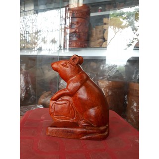 tượng chuột bằng gỗ