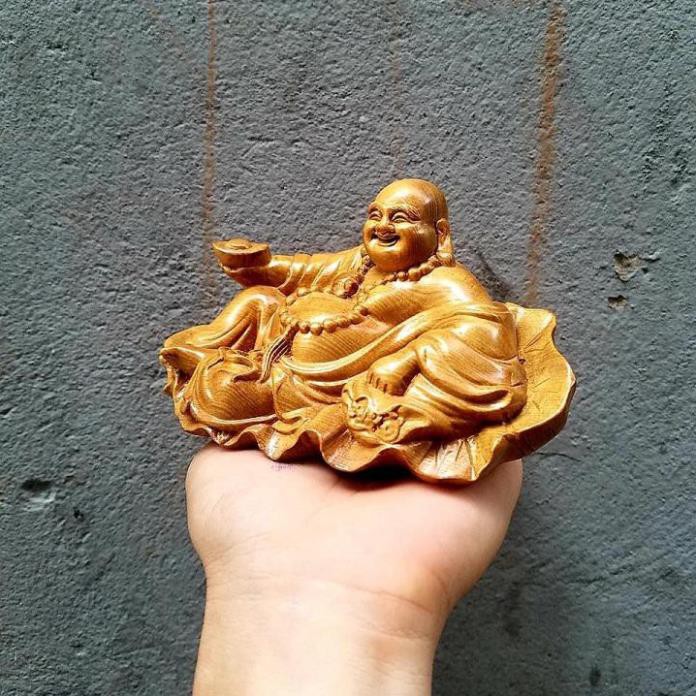 Di Lặc để xe ô tô ngồi lá sen gỗ bách xanh | BigBuy360 - bigbuy360.vn