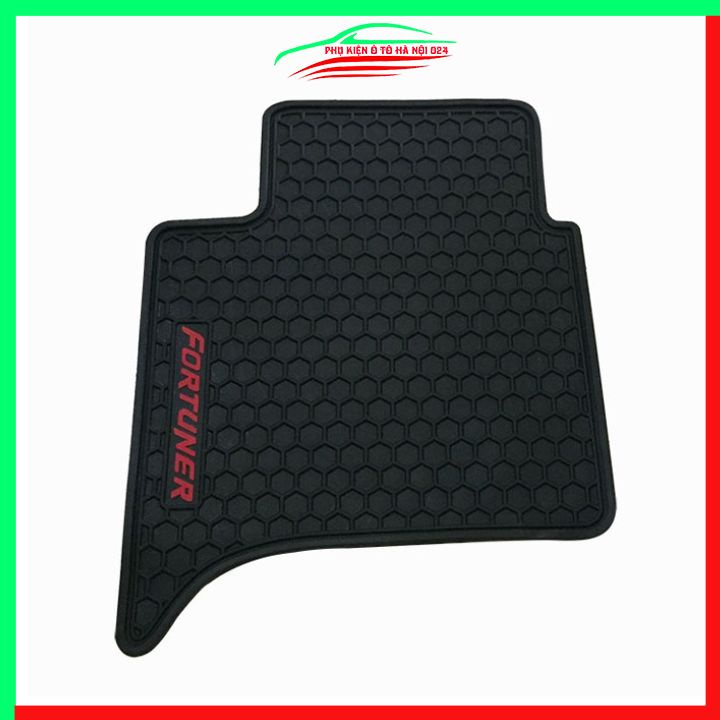 Thảm lót sàn cao su cho xe TOYOTA FORTUNER 2021-2022 hàng chuẩn theo xe chịu lực tốt