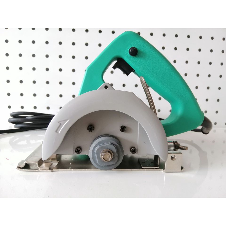 Máy cắt gạch cầm tay DCA AZE02-110