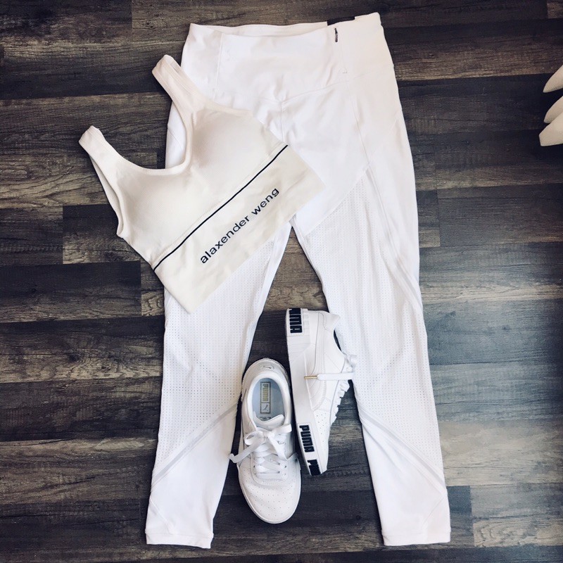 Set đồ tập white on white (tặng kèm quần tập Rode0)