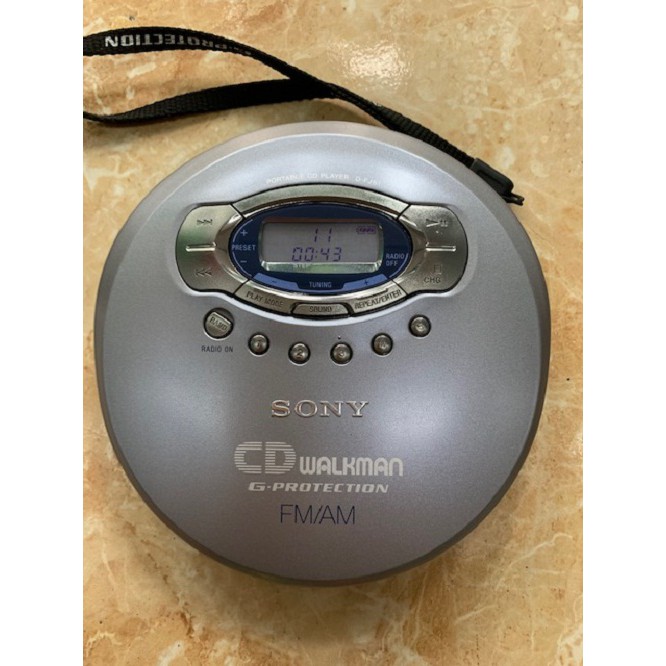 MÁY NGHE ĐĨA CD WALKMAN , MÁY CD CẦM TAY SONY D-Fj61