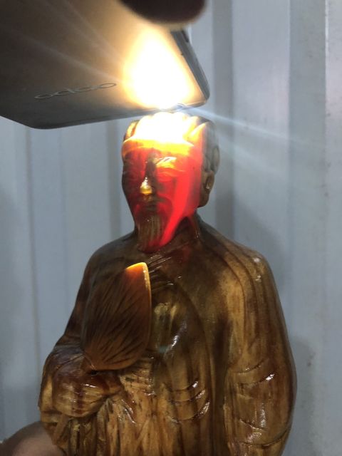 Tượng khổng minh gỗ huyết long