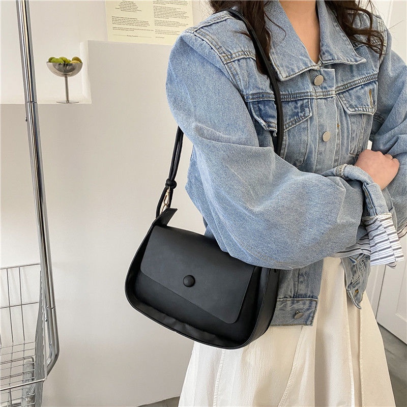 Túi Đeo Chéo Phong Cách Cổ Điển Thời Trang Hàng Mới Chất Lượng Cao 2022 Dễ Phối Đồ Cho Nữ
