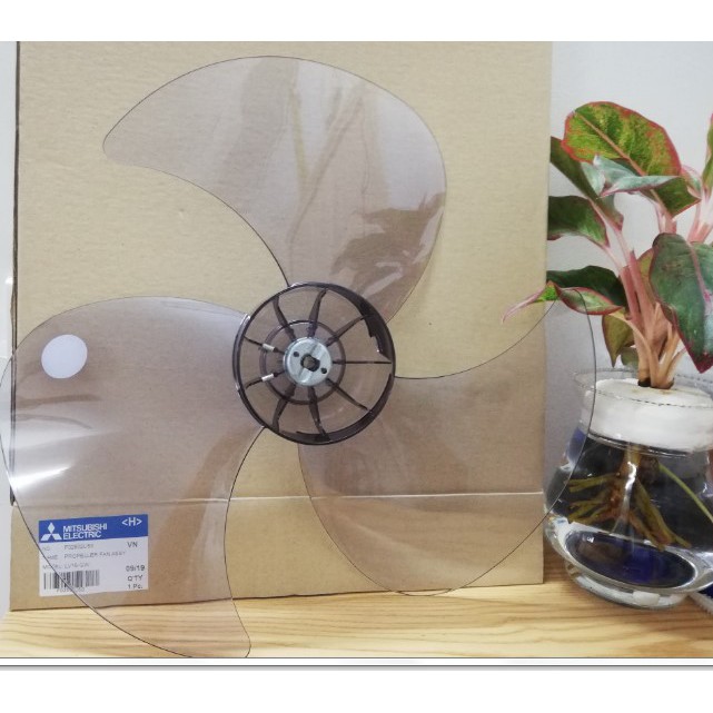Cánh quạt Mitsubishi LV16- RQ, RR, RT chính hãng