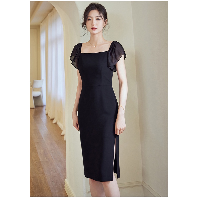 Đầm đen suông trơn cổ vuông tay ngắn voan