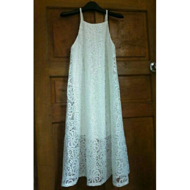 Maxi dáng dài cổ yếm vải ren | BigBuy360 - bigbuy360.vn