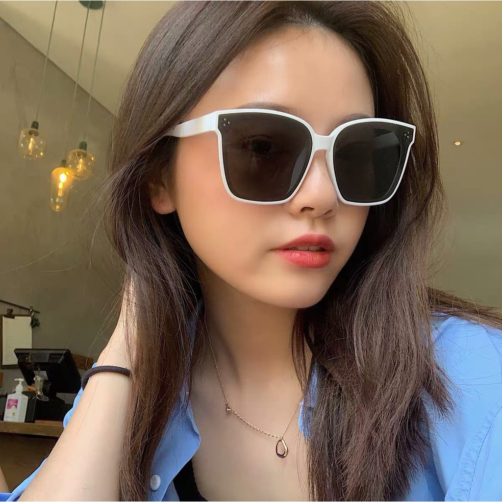 kính mát nam nữ gọng vuông