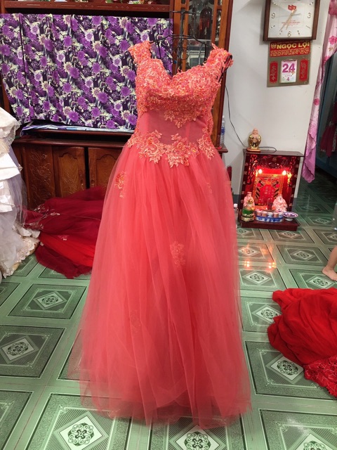 Váy cưới thanh lý