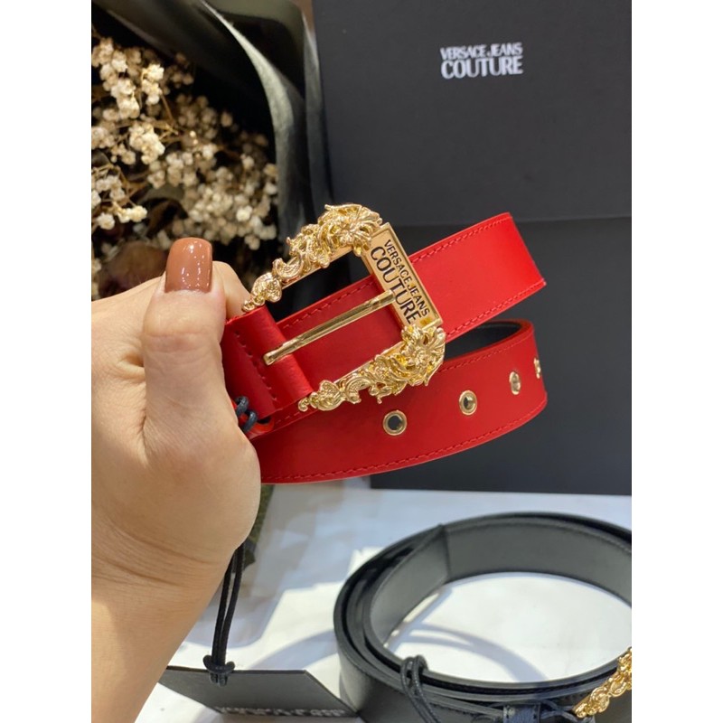 Dây thắt lưng Versace Jeans Couture baroque buckle belt quyền lực mẫu Trương Ngọc Ánh