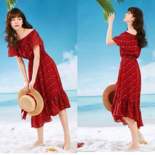 Maxi hoa trễ vai