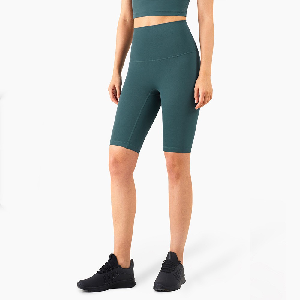 Quần Short Lưng Cao Cho Nữ Mặc Khi Tập Thể Thao