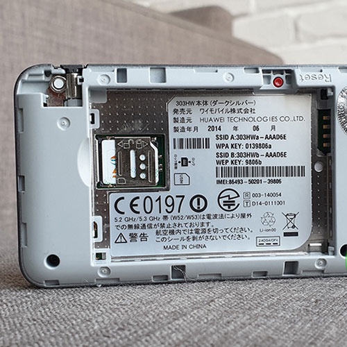 Cục Phát Wifi 3G, Bộ phát wifi từ sim Huawei 303Hw 43,2Mb,  Hàng Nội Địa Nhật , Màn Hình Cảm Ứng Thông Minh