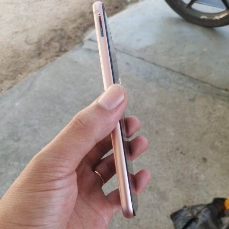 Màn hình Vsmart Active 1 plus 1 + zin hãng liền khung