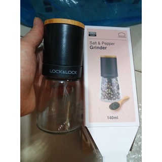 Dụng cụ xay tiêu lưỡi sứ Lock&Lock