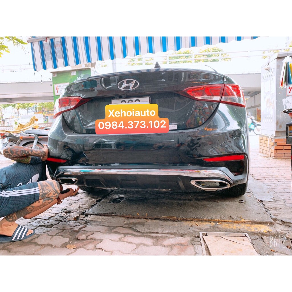 Lip chia pô cho Accent kiểu Mẹc GLC