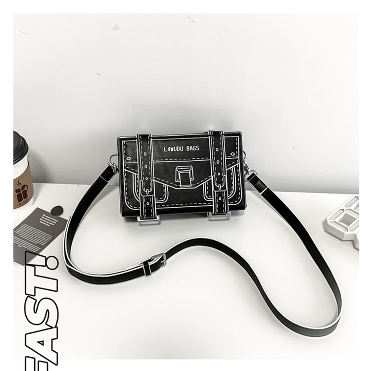 [MENSWEAR ELEGANT FARMER] Túi hộp đeo chéo với thiết kế mới độc lạ phù hợp cho cả Nam &amp; Nữ (1013)