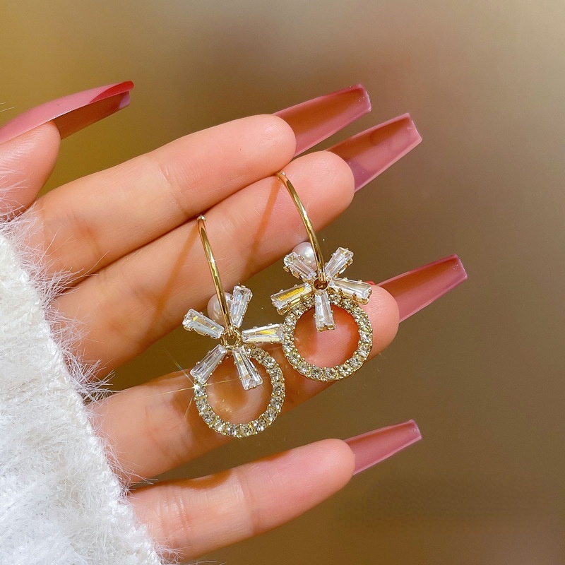 Khuyên Tai Hình Hoa Năm Cánh Đính Đá Đơn Giản Quyến Rũ