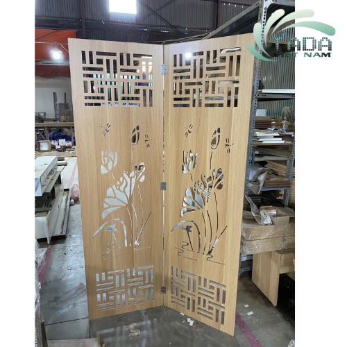 Vách bình phong ngăn phòng hoa văn sen truyền thống chất liệu gỗ MDF phủ Melamin cao cấp
